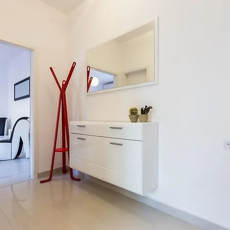 Fifi W. Parking In Old Town * Zadar