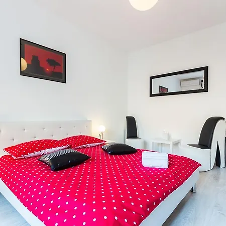 Apartment Fifi W. Parking In Old Town