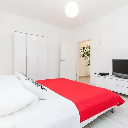 Apartment Fifi W. Parking In Old Town