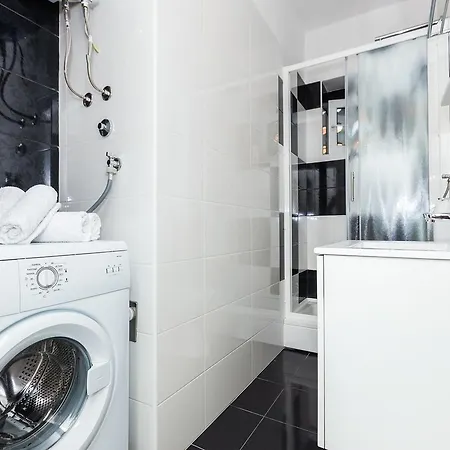 Fifi W. Parking In Old Town Lägenhet Zadar